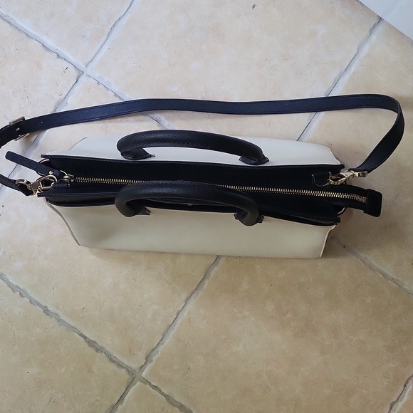 Kate Spade bag - Picture 4 of 7